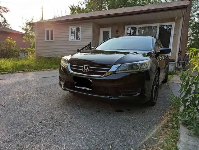 Honda Accord LX Sedan – 170K KM – All-Season Tires - Photo 8
