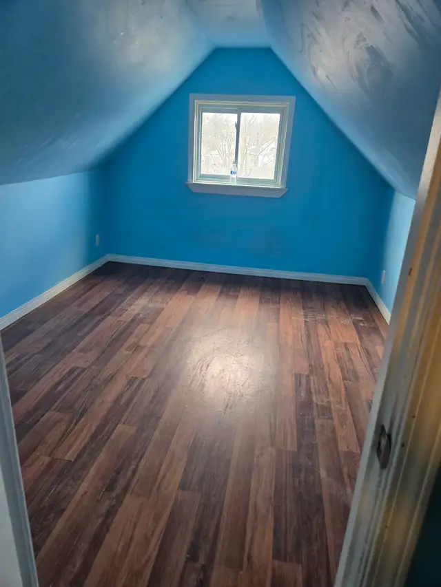 6 bedroom 2 washroom e story house - Photo 5