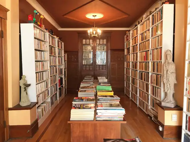 Près de 25000 livres à 1$ chacun - Photo 6