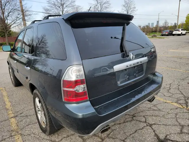 2005 Acura  MDX Automatic - Photo 3