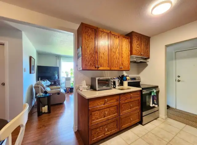 2 BEDROOM CONDO FOR LEASE - Photo 2
