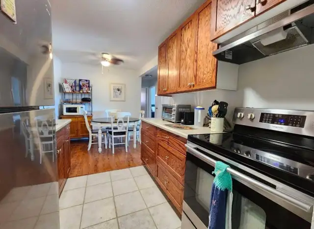 2 BEDROOM CONDO FOR LEASE - Photo 4