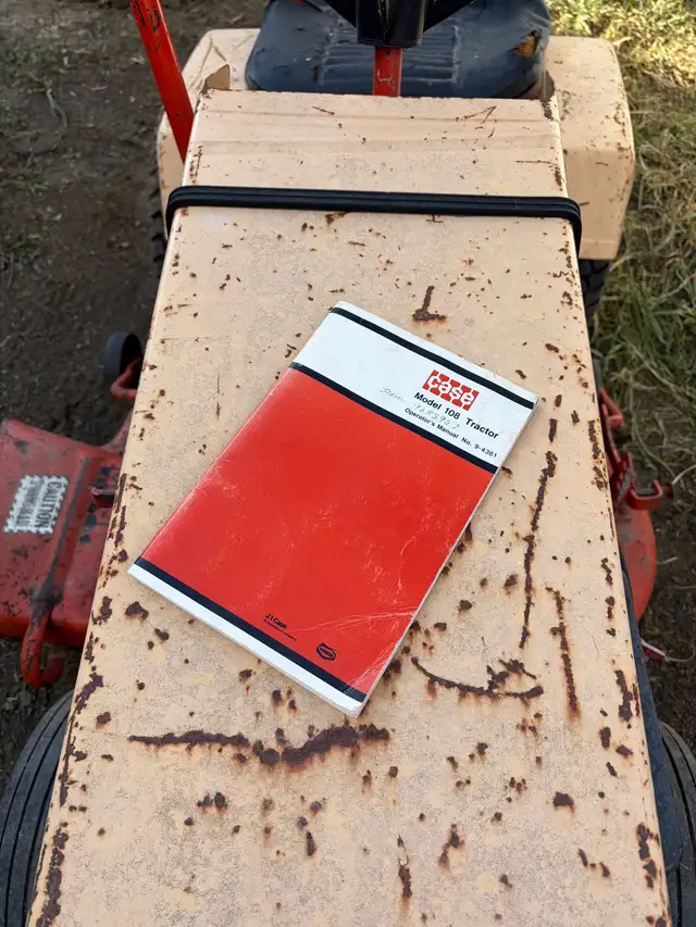 CASE 108 lawn tractor - Photo 4