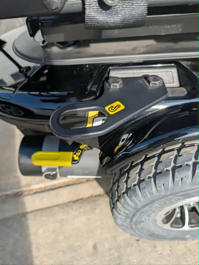 Quantum J6 Power Wheelchair - Photo 5