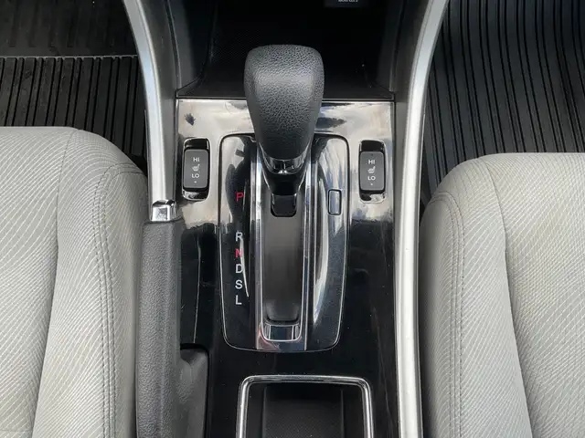 2016 Honda Accord LX Sedan w/ Honda Sensing - CAR PLAY! BACK-UP - Photo 20