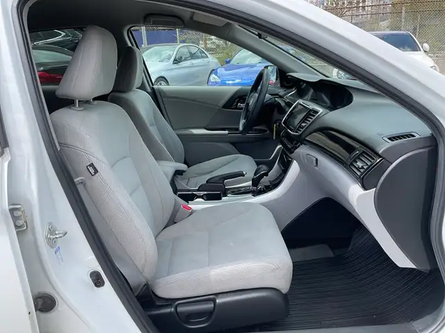 2016 Honda Accord LX Sedan w/ Honda Sensing - CAR PLAY! BACK-UP - Photo 23