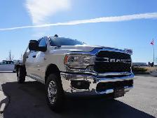 2024 Ram 3500 4x4 | 6.7 L CUMMINS DIESEL | CUSTOM FLATBED - Photo 8