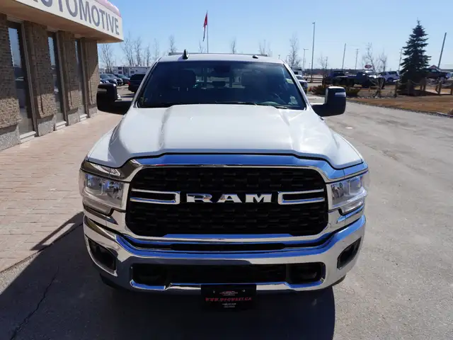 2024 Ram 3500 4x4 | 6.7 L CUMMINS DIESEL | CUSTOM FLATBED - Photo 11