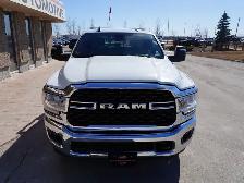 2024 Ram 3500 4x4 | 6.7 L CUMMINS DIESEL | CUSTOM FLATBED - Photo 11
