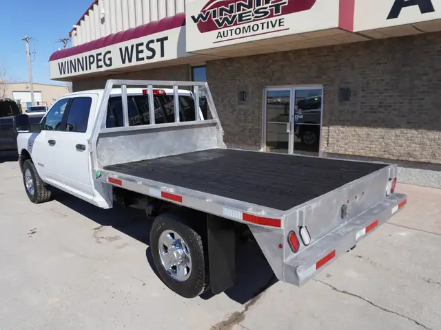2024 Ram 3500 4x4 | 6.7 L CUMMINS DIESEL | CUSTOM FLATBED - Photo 16