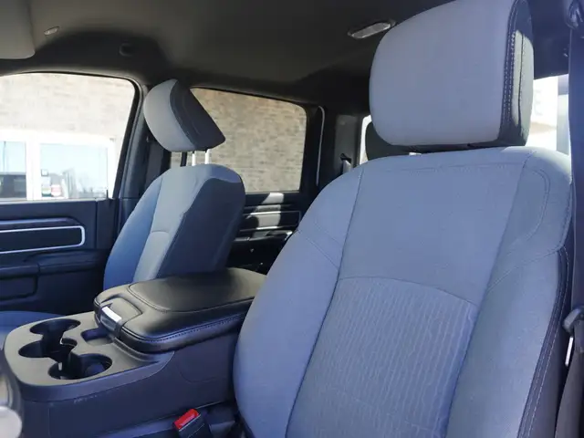 2024 Ram 3500 4x4 | 6.7 L CUMMINS DIESEL | CUSTOM FLATBED - Photo 24