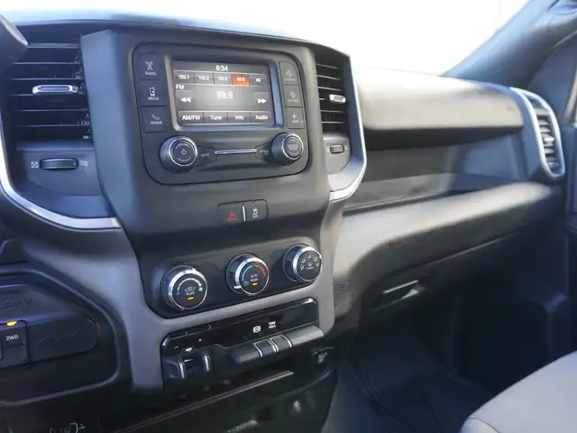 2024 Ram 3500 4x4 | 6.7 L CUMMINS DIESEL | CUSTOM FLATBED - Photo 32