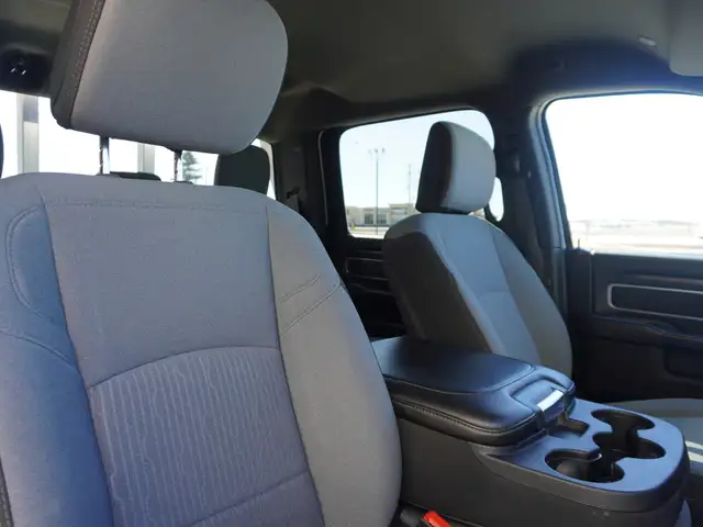 2024 Ram 3500 4x4 | 6.7 L CUMMINS DIESEL | CUSTOM FLATBED - Photo 43