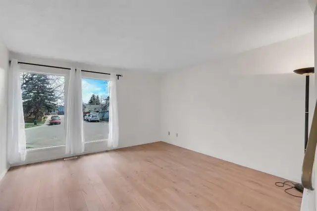 Renovated 3 Bedroom Home with big backyard RV parking $429K - Photo 2