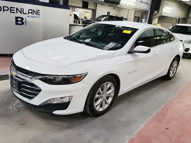 2024 Chevrolet Malibu 1LT - Backup Cam, Parking Distance Control - Photo 2