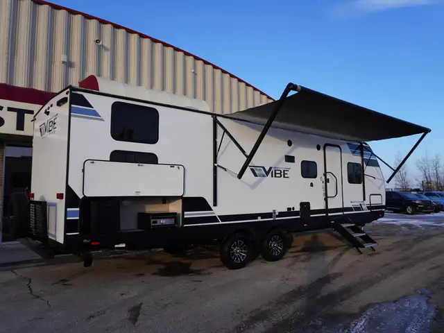 2024 Forest River Vibe 28QBOR LOADED BUNKHOUSE...MODERN, LIKE NE - Photo 2