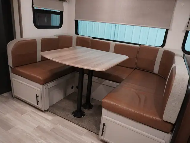 2024 Forest River Vibe 28QBOR LOADED BUNKHOUSE...MODERN, LIKE NE - Photo 15