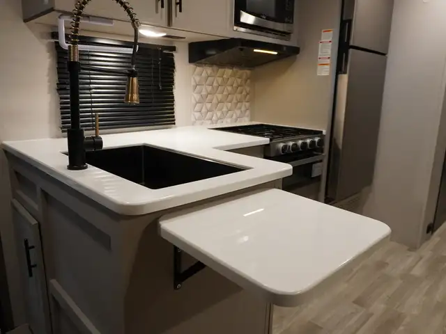 2024 Forest River Vibe 28QBOR LOADED BUNKHOUSE...MODERN, LIKE NE - Photo 19