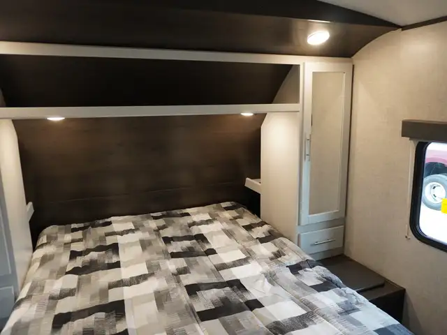2021 Keystone RV Premier Ultralight - Photo 39