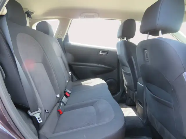 2011 Nissan Rogue AWD 4dr S - Photo 10