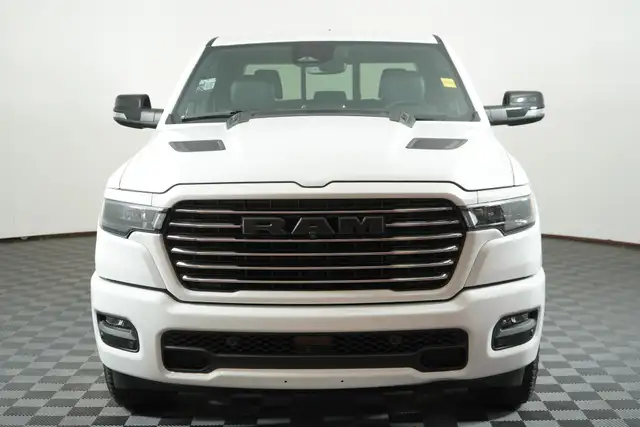 2026 Ram 1500 Sport SPORT - Photo 3