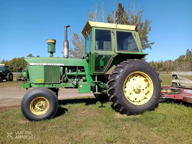 John Deere Tractor 4020