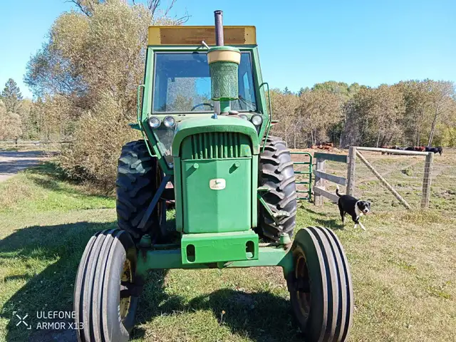 John Deere Tractor 4020 - Photo 2