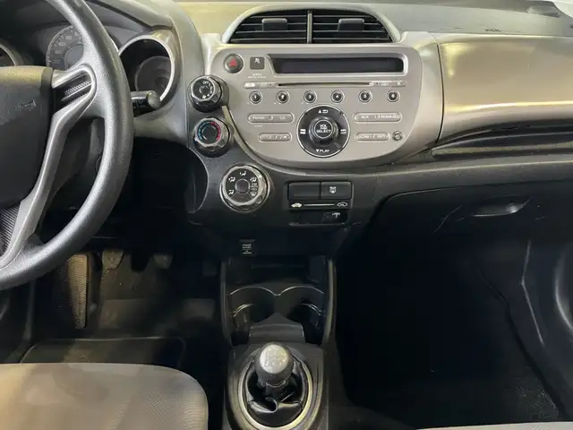 2011 Honda Fit DX - Photo 13