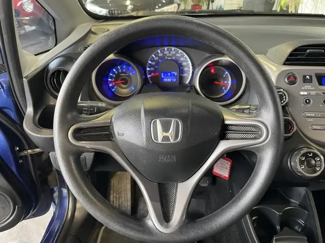 2011 Honda Fit DX - Photo 17