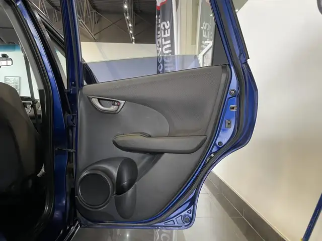 2011 Honda Fit DX - Photo 31