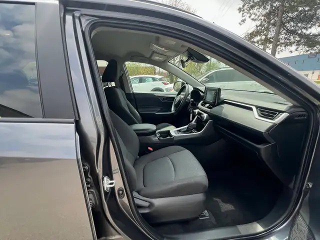 2021 Toyota RAV4 LE AWD-NO ACCIDENT-ALL WHEEL-REVERSE CAMERA-BLI - Photo 24