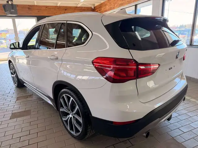 2017 BMW X1 xDrive - Photo 3