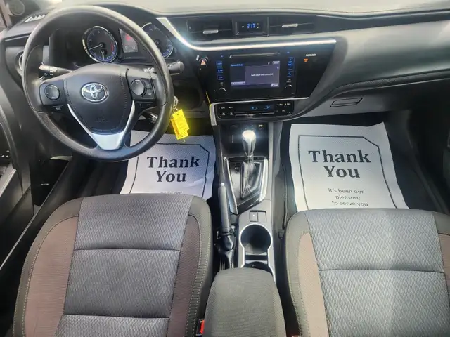 2017 TOYOTA COROLLA LE - Photo 10