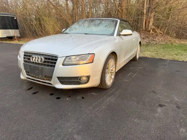 2010 AUDI A5  CONVERTIBLE  AWD  LOW KM 2.0T QUATTRO PREMIUM - Photo 2