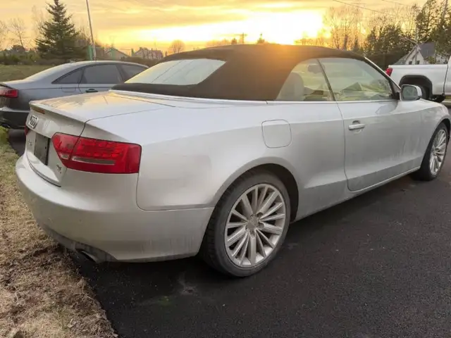 2010 AUDI A5  CONVERTIBLE  AWD  LOW KM 2.0T QUATTRO PREMIUM - Photo 3