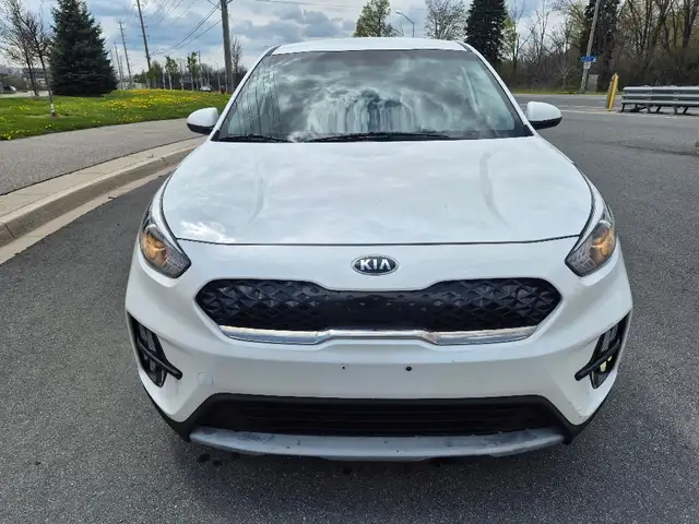 2020 Kia Niro L FWD - Photo 2