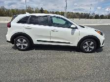 2020 Kia Niro L FWD - Photo 6