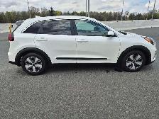 2020 Kia Niro L FWD - Photo 8