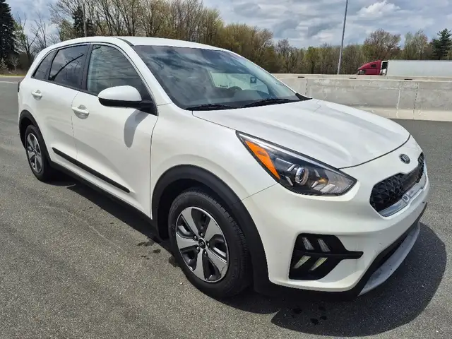 2020 Kia Niro L FWD - Photo 11