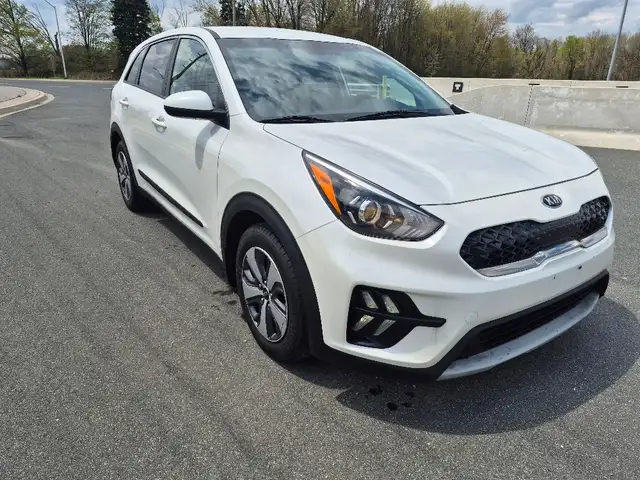 2020 Kia Niro L FWD - Photo 12