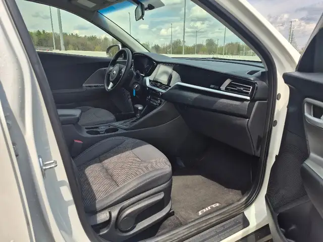 2020 Kia Niro L FWD - Photo 18
