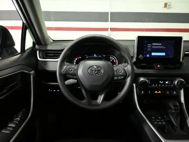 2024 Toyota RAV4 LE No Accident Radar Cruise Lane Assist Blind S - Photo 12