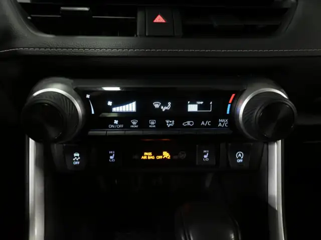 2024 Toyota RAV4 LE No Accident Radar Cruise Lane Assist Blind S - Photo 19