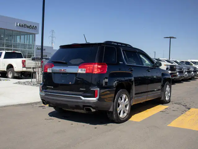 2017 GMC Terrain SLE-2 AWD 3.6L | 18" Wheels | Pioneer Speakers - Photo 10
