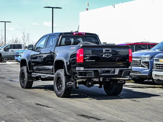 2016 Chevrolet Colorado 4WD Z71 3.6L - Photo 11