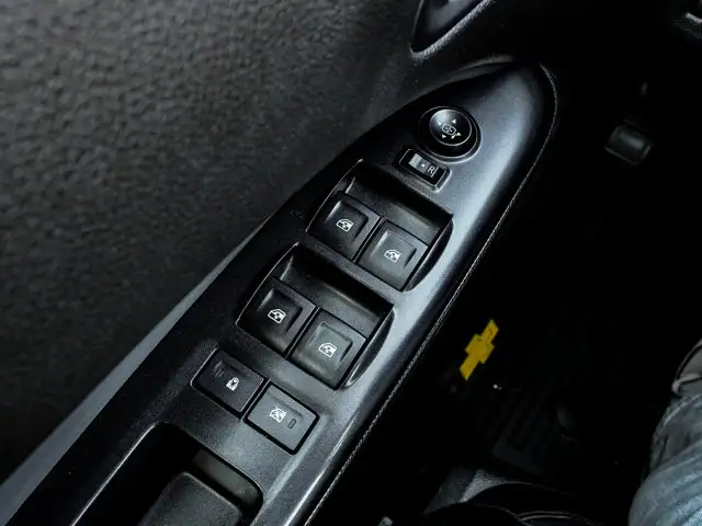 2016 Chevrolet Colorado 4WD Z71 3.6L - Photo 18