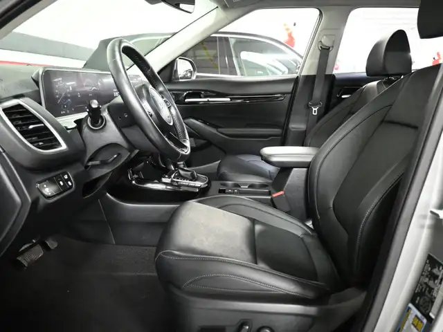2025 Kia Seltos EX Premium No Accident Navigation Sunroof Leathe - Photo 25