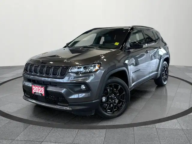 2023 Jeep Compass Altitude 4X4|Sunroof|Navigation
