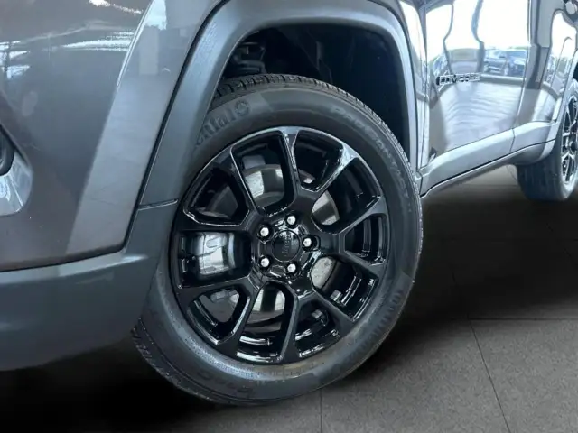 2023 Jeep Compass Altitude 4X4|Sunroof|Navigation - Photo 2