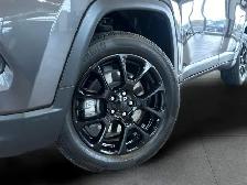 2023 Jeep Compass Altitude 4X4|Sunroof|Navigation - Photo 2